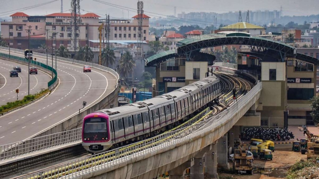 https://salarnews.in/public/uploads/images/newsimages/maannewsimage05122025_185925_Bengaluru Metro Ridership News.jpg